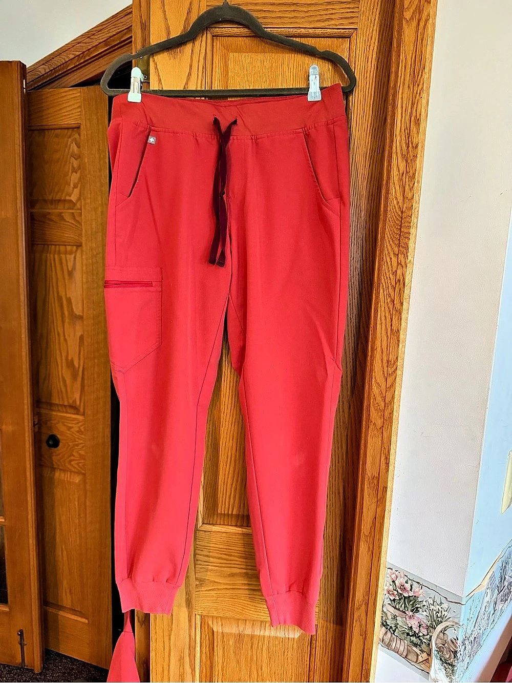 FIGS Technical Collection Zamora Jogger Clay Red Medium